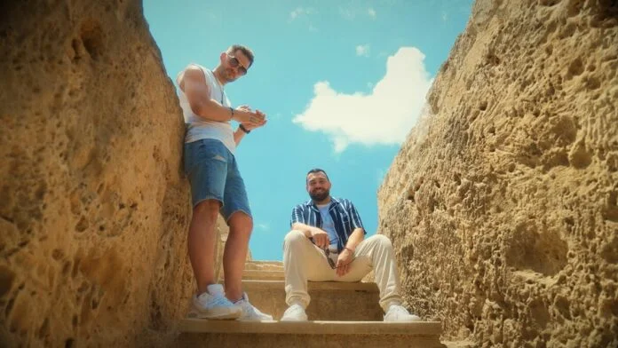 Delhusa Gjon dalát dolgozta fel DR BRS és Veréb Tamás #HozzámTartozol